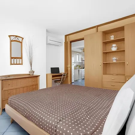 Casa vacanze Amasdomi - *